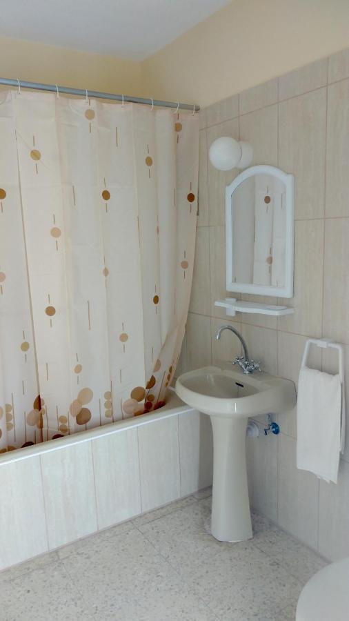Rent Flat Center 804 *